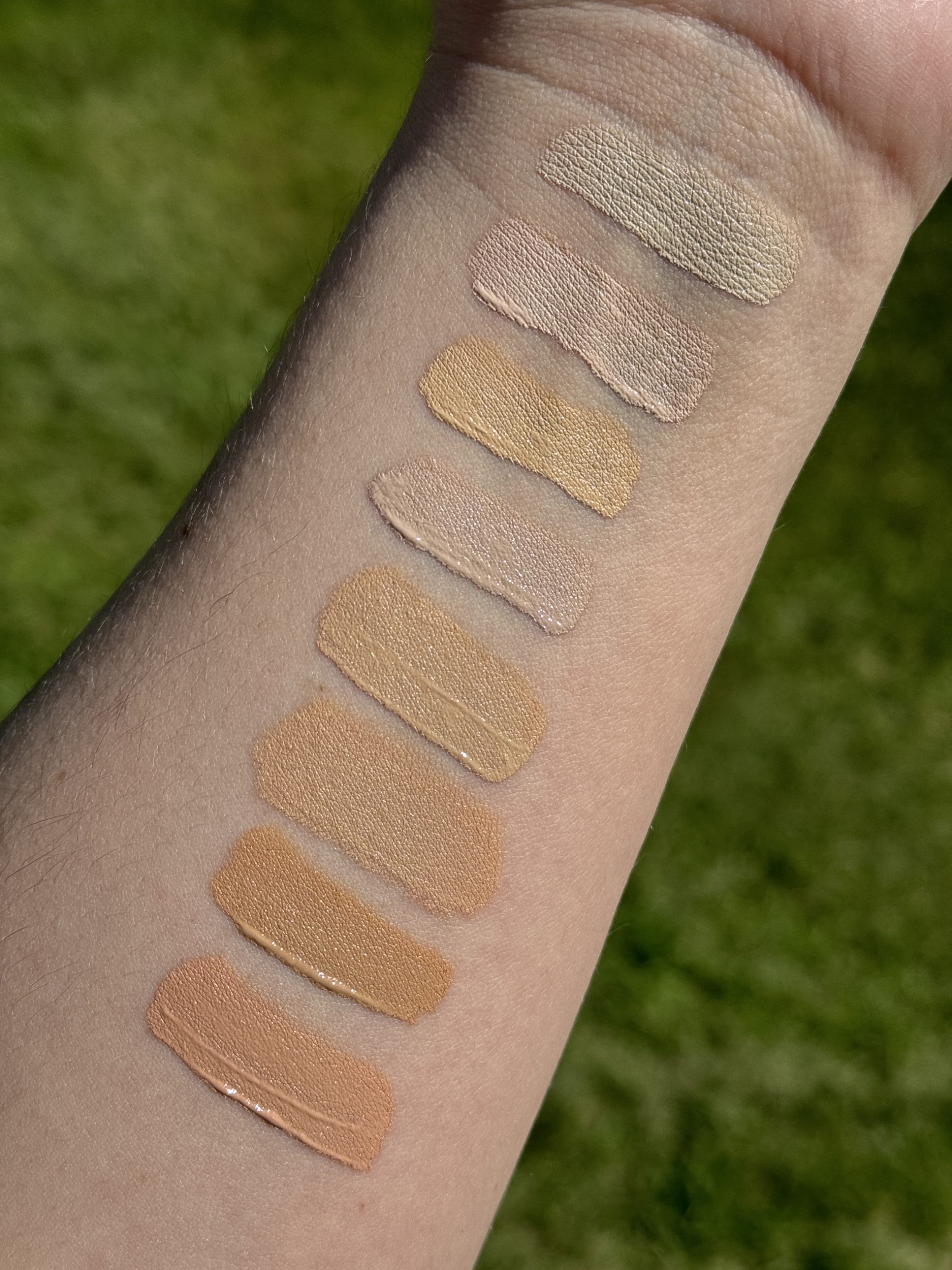 NARS Radiant Creamy Concealer Swatches